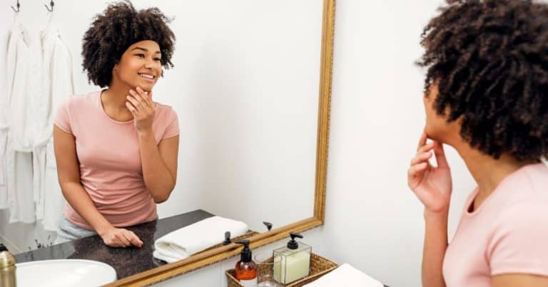 Start Talking to The Mirror to Build Self-Confidence: Quick Mirror Exercise Guide