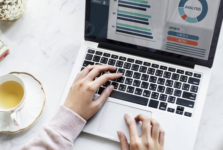 How Many Pageviews Do You Need to Make Money Blogging