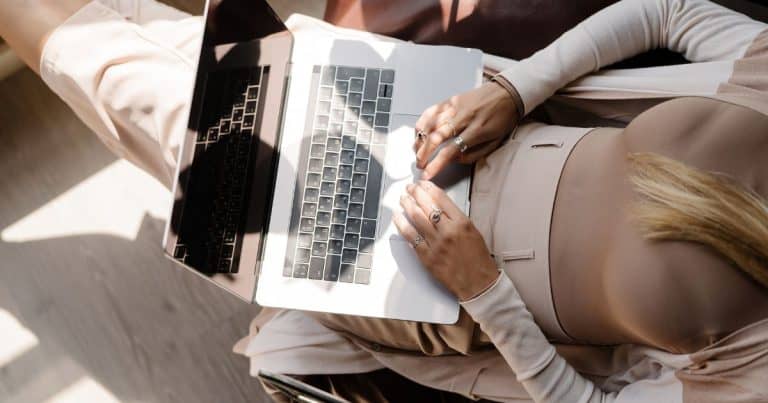 How to Make Your Black Friday Sale a Success: My Best Black Friday Tips - tips for new bloggers