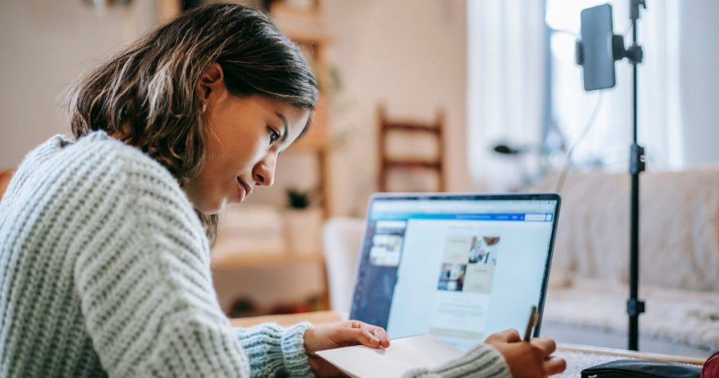 6 AI Trends to Be Aware of as a Content Creator in 2025