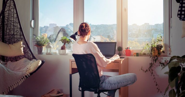 How to Keep Your Mental Health Stable While Working Remotely