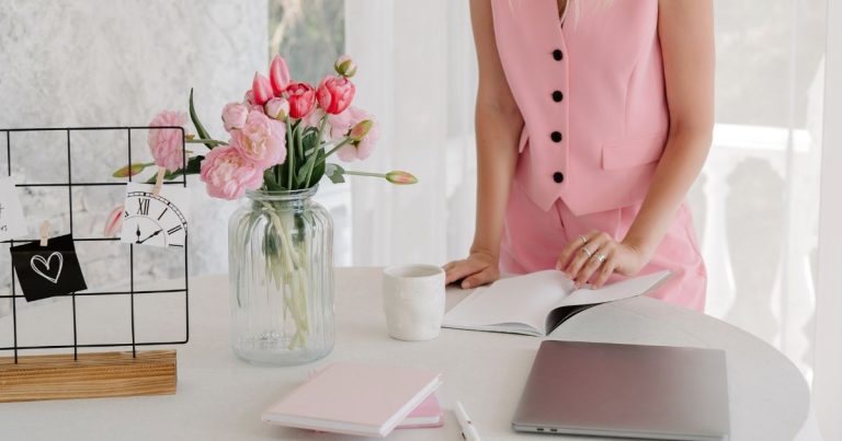 How to Utilize Flea Markets to Boost Your Product Reach